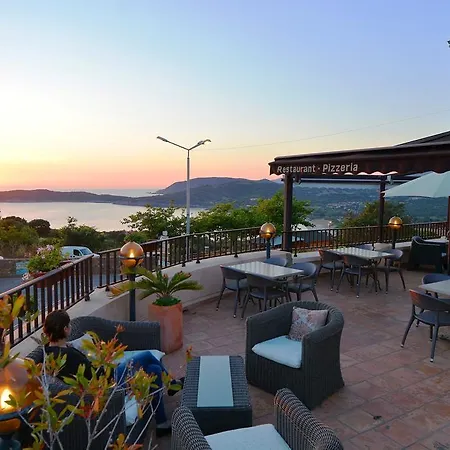 & Restaurant Le Saint Jean Otel Cargèse