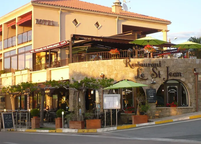 & Restaurant Le Saint Jean Hotell