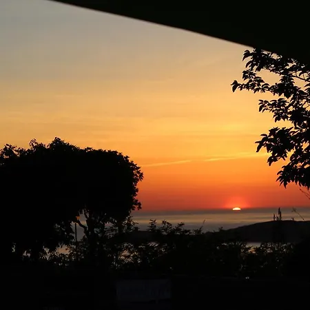 & Restaurant Le Saint Jean Hotell 2*