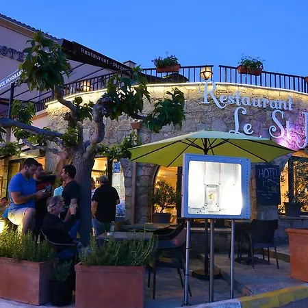 & Restaurant Le Saint Jean 酒店 2*