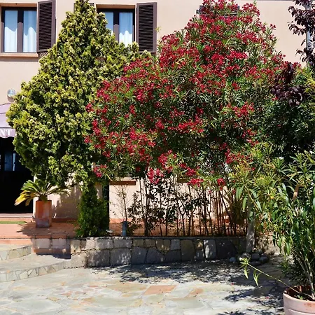 Hotell & Restaurant Le Saint Jean