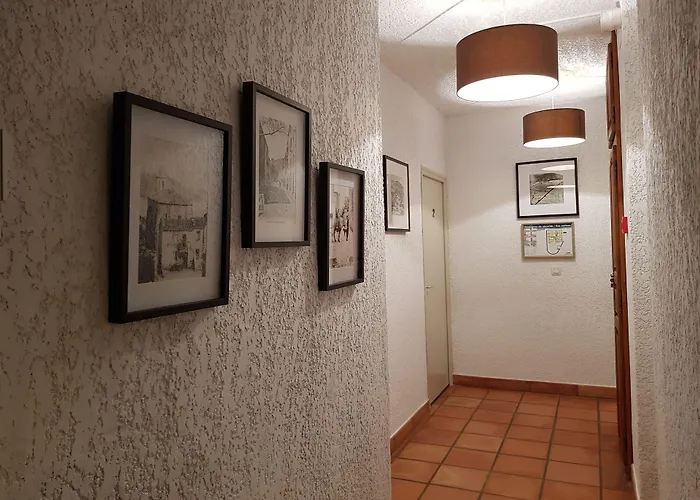 & Restaurant Le Saint Jean ホテル カルジェーズ