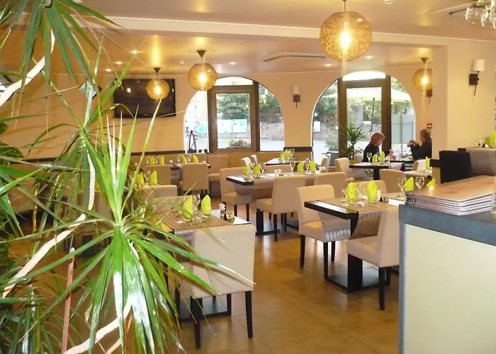 & Restaurant Le Saint Jean